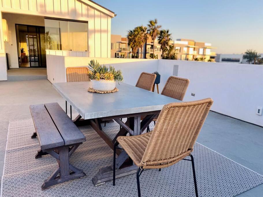 Coastal Paradise . Steps To The Beach . Pool . Hot Tub Villa Huntington Beach Exterior photo